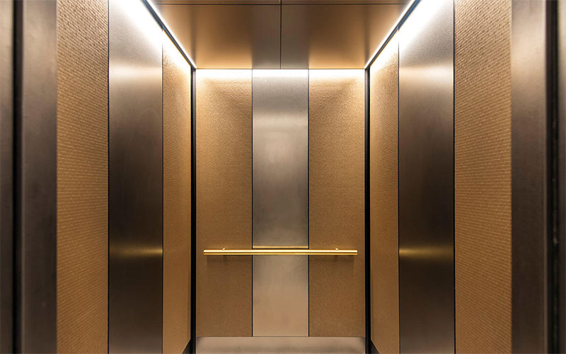 ورق استیل بگیر در آسانسور