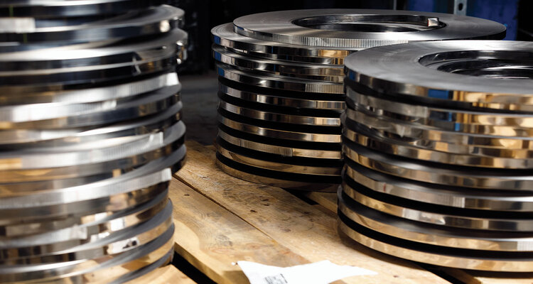 مقایسه ۳ گرید پرکاربرد استنلس استیل نسوز (۳۰۴، ۳۱۶، ۳۲۱)